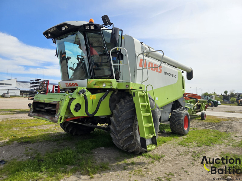 Claas Lexion 550 - 목초수확기 : 사진 1 Claas Lexion 550 - 목초수확기 : 사진 1