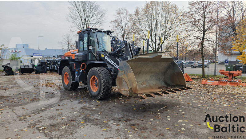 Doosan DL280-7 - 휠 로더 : 사진 1 Doosan DL280-7 - 휠 로더 : 사진 1