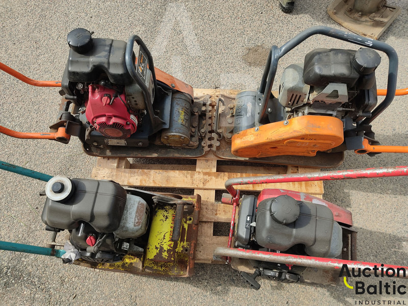 Dynapac LF45, Ammann AVP1033 & 2 Belle - 진동판 : 사진 4 Dynapac LF45, Ammann AVP1033 & 2 Belle - 진동판 : 사진 4