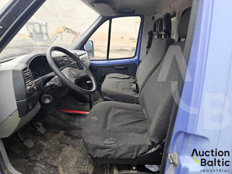 GAZ Gaz 3302 - 박스 밴 : 사진 5 GAZ Gaz 3302 - 박스 밴 : 사진 5
