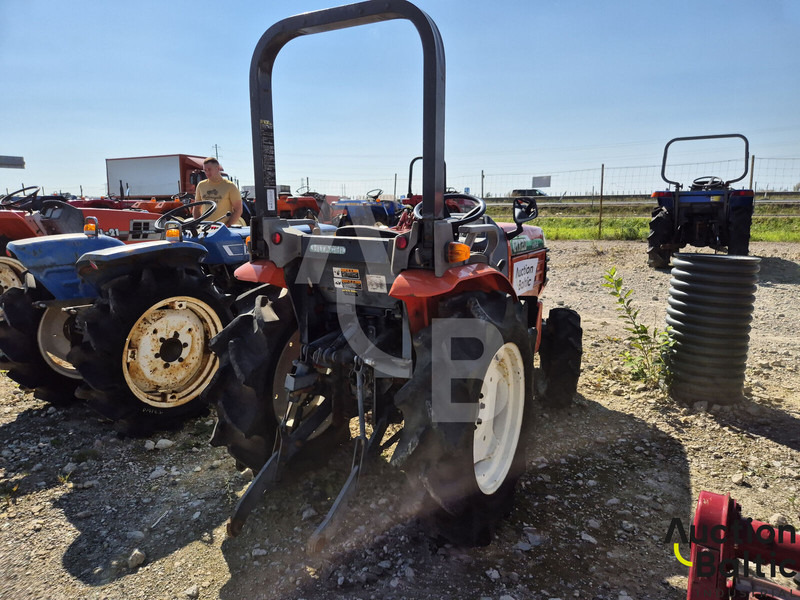 Hitachi CTX20 - 장궤형 트랙터 : 사진 4 Hitachi CTX20 - 장궤형 트랙터 : 사진 4