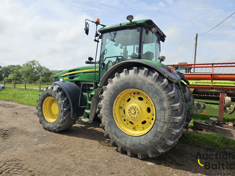 John Deere 7830 - 장궤형 트랙터 : 사진 4 John Deere 7830 - 장궤형 트랙터 : 사진 4