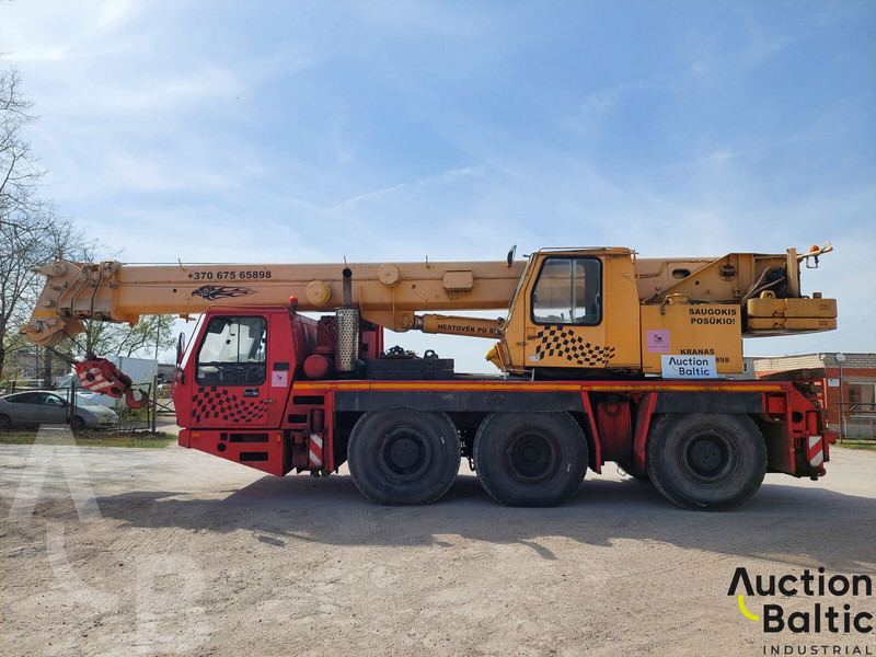 Krupp KMK 3045 - 전천후 지형 크레인 : 사진 5 Krupp KMK 3045 - 전천후 지형 크레인 : 사진 5