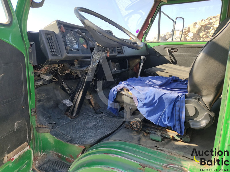 MAN 8.136 - 유조트럭 : 사진 5 MAN 8.136 - 유조트럭 : 사진 5