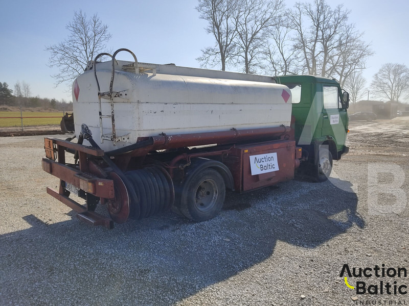 MAN 8.136 - 유조트럭 : 사진 4 MAN 8.136 - 유조트럭 : 사진 4