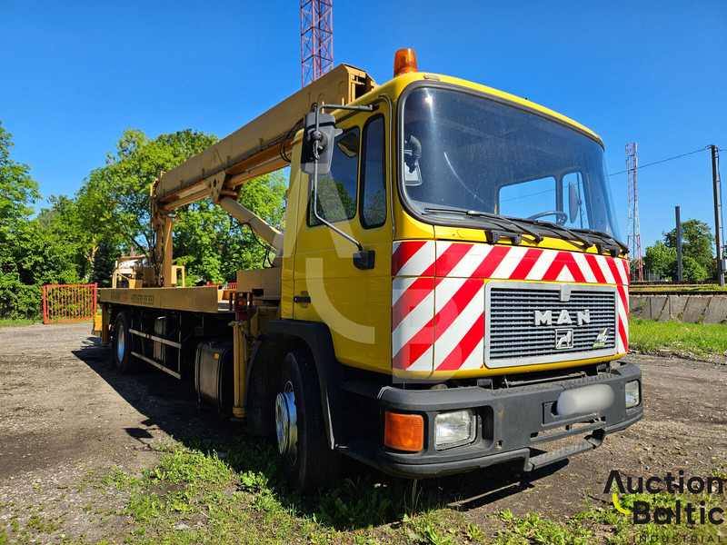 MAN M90 - 트럭 탑재 고가작업 플랫폼 : 사진 2 MAN M90 - 트럭 탑재 고가작업 플랫폼 : 사진 2