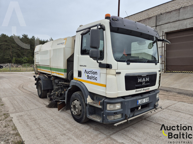 MAN TGM15.250 4X2 BL - 거리 청소 차량 : 사진 2 MAN TGM15.250 4X2 BL - 거리 청소 차량 : 사진 2