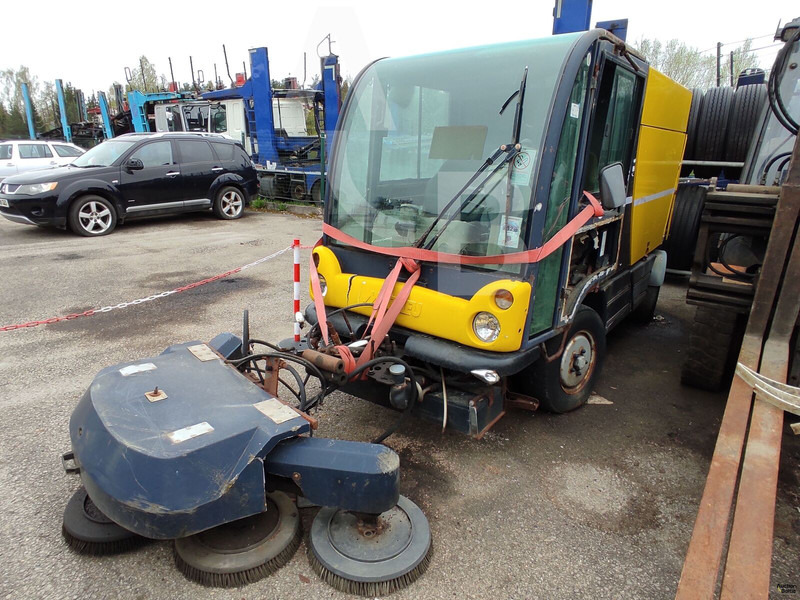 Mathieu Azura - 거리 청소 차량 : 사진 1 Mathieu Azura - 거리 청소 차량 : 사진 1