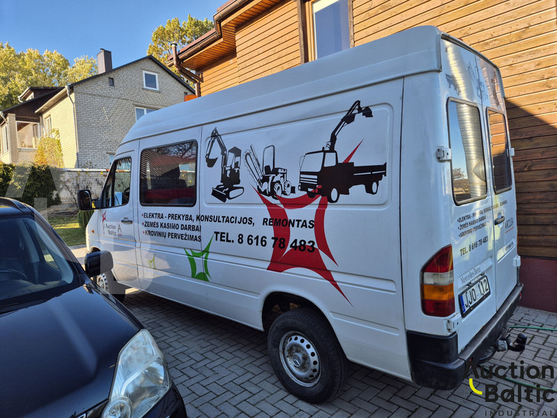 Mercedes-Benz 300-serie 312 D - 패널 밴 : 사진 3 Mercedes-Benz 300-serie 312 D - 패널 밴 : 사진 3