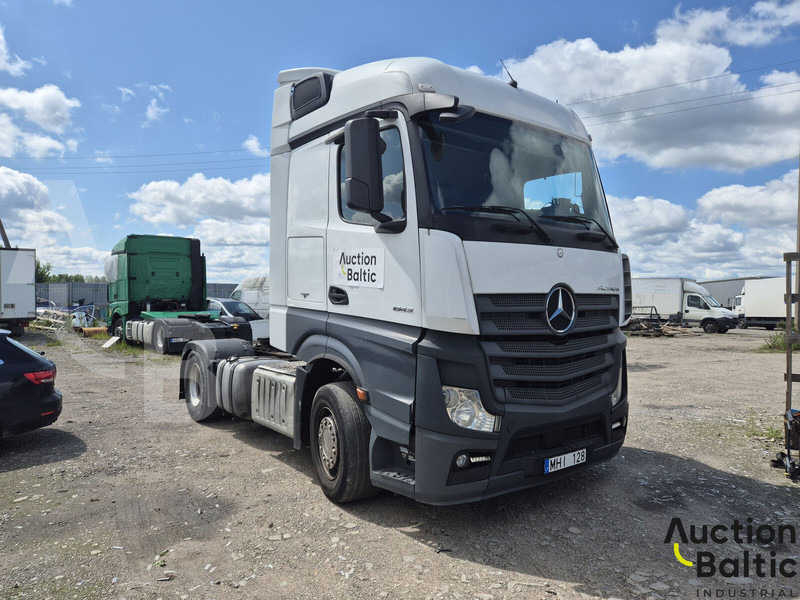 Mercedes-Benz Actros 1843 - 트랙터 유닛 : 사진 1 Mercedes-Benz Actros 1843 - 트랙터 유닛 : 사진 1