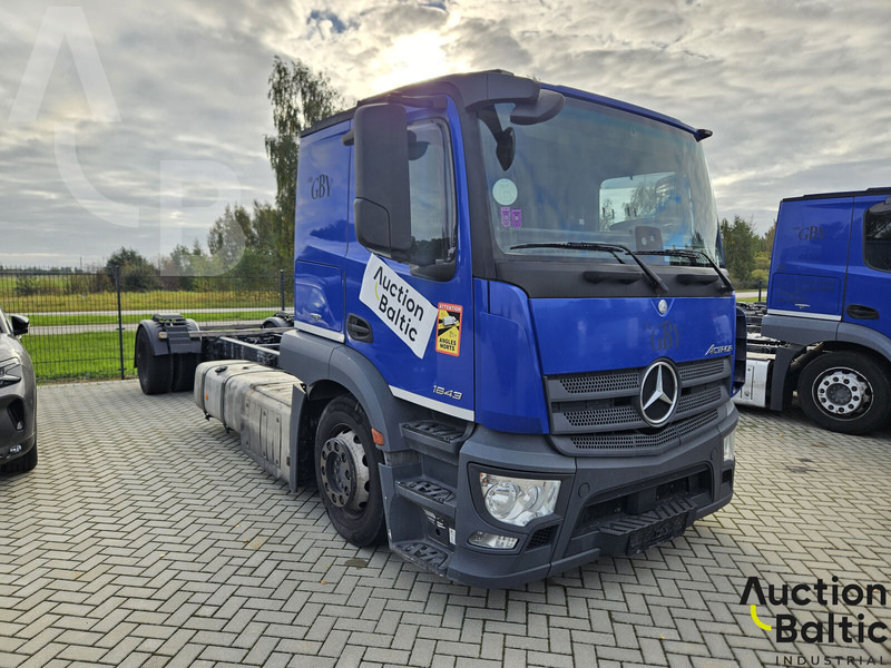 Mercedes-Benz Actros 1843 - 캡 새시 트럭 : 사진 1 Mercedes-Benz Actros 1843 - 캡 새시 트럭 : 사진 1