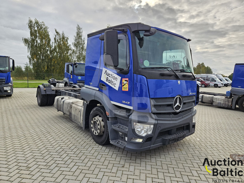 Mercedes-Benz Actros 1843 - 캡 새시 트럭 : 사진 1 Mercedes-Benz Actros 1843 - 캡 새시 트럭 : 사진 1