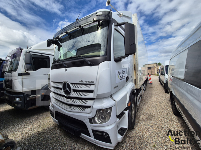 Mercedes-Benz Actros 2551 - 박스 트럭 : 사진 1 Mercedes-Benz Actros 2551 - 박스 트럭 : 사진 1