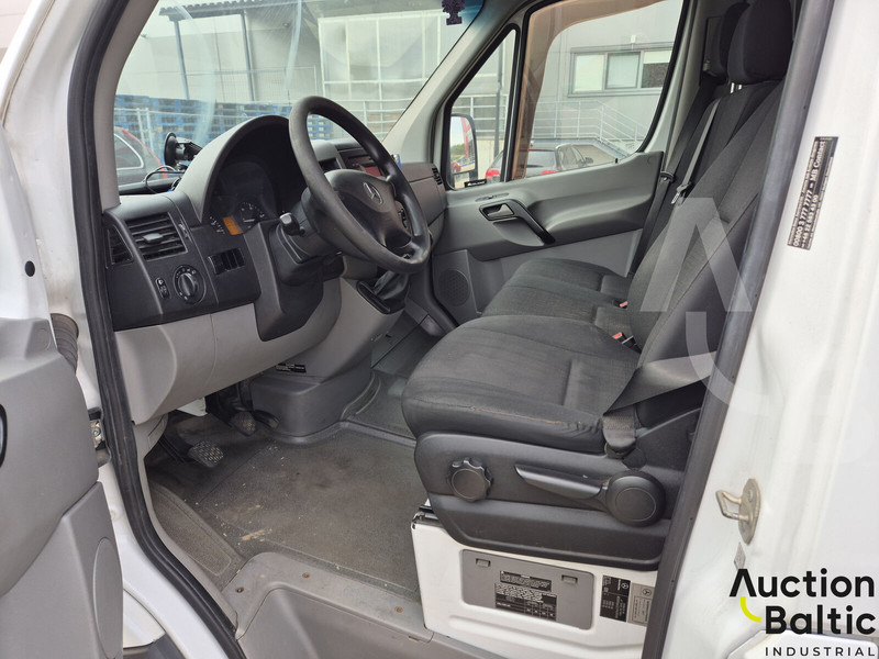 Mercedes-Benz Sprinter 314 - 패널 밴 : 사진 5 Mercedes-Benz Sprinter 314 - 패널 밴 : 사진 5