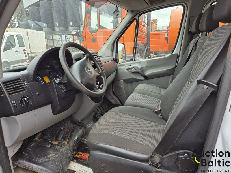 Mercedes-Benz Sprinter - 커튼 사이드 밴 : 사진 5 Mercedes-Benz Sprinter - 커튼 사이드 밴 : 사진 5