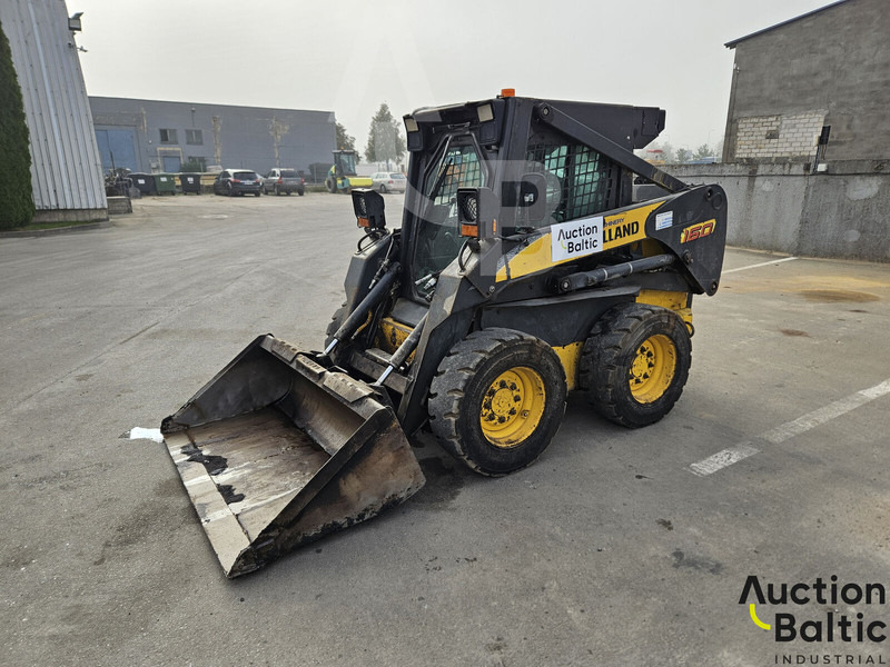 New Holland LS 160 - 스키드 스티어 로더 : 사진 5 New Holland LS 160 - 스키드 스티어 로더 : 사진 5