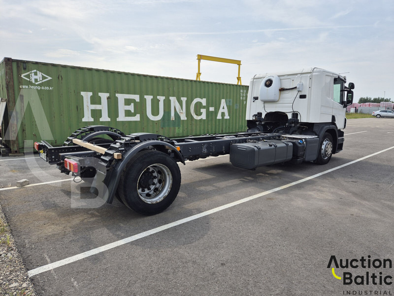 Scania P 450 - 캡 새시 트럭 : 사진 3 Scania P 450 - 캡 새시 트럭 : 사진 3