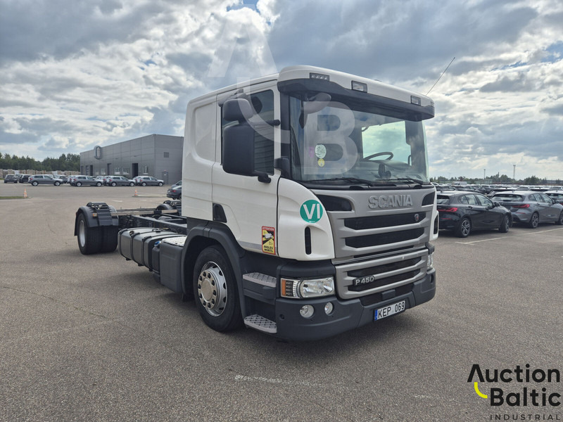 Scania P 450 - 캡 새시 트럭 : 사진 2 Scania P 450 - 캡 새시 트럭 : 사진 2