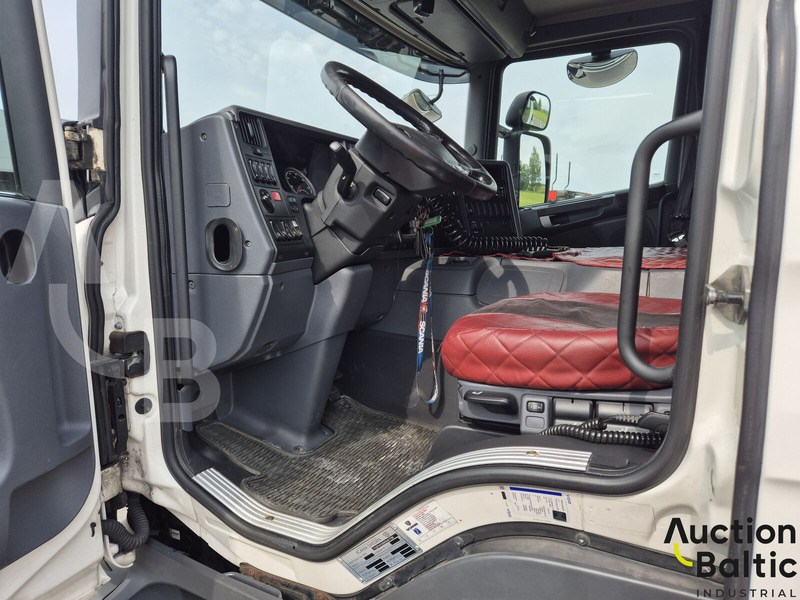 Scania P 450 - 캡 새시 트럭 : 사진 5 Scania P 450 - 캡 새시 트럭 : 사진 5
