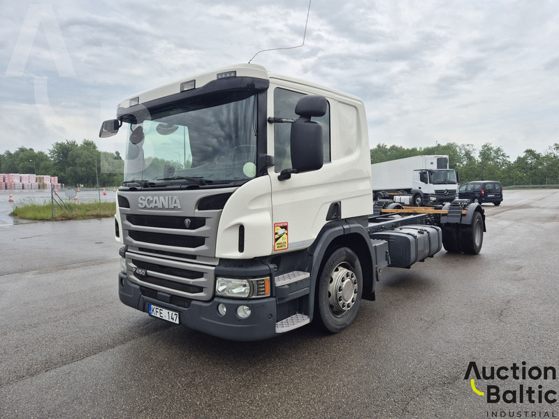 Scania P 450 - 캡 새시 트럭 : 사진 2 Scania P 450 - 캡 새시 트럭 : 사진 2