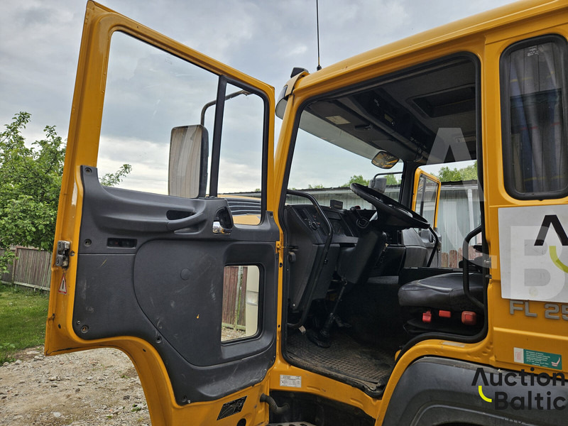 Volvo FL6 250 - 드롭사이드/ 플랫베드 트럭, 크레인 트럭 : 사진 5 Volvo FL6 250 - 드롭사이드/ 플랫베드 트럭, 크레인 트럭 : 사진 5