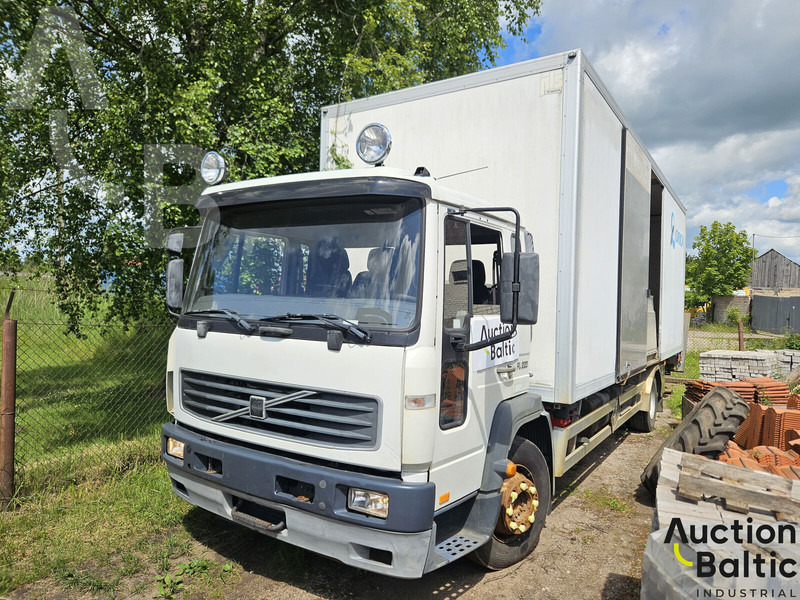 Volvo FL615 - 박스 트럭 : 사진 1 Volvo FL615 - 박스 트럭 : 사진 1