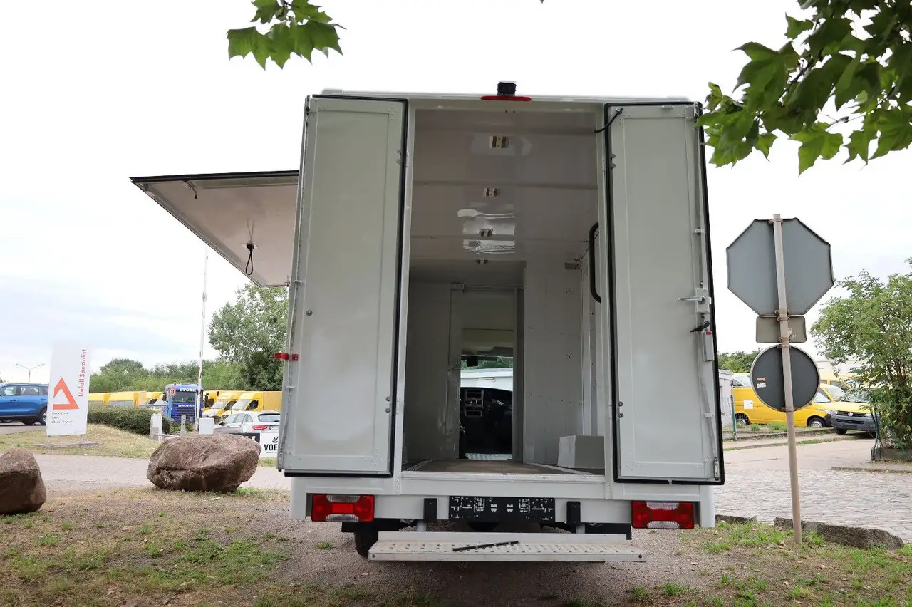 Iveco C30C/ FOODTRUCK/ Daily - 벤딩 트럭 : 사진 5 Iveco C30C/ FOODTRUCK/ Daily - 벤딩 트럭 : 사진 5