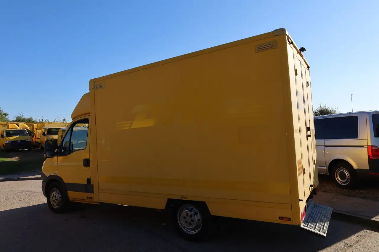 Iveco Daily/ Regalsystem/Luftfeder/KURZ/1. Hand - 박스 밴 : 사진 4 Iveco Daily/ Regalsystem/Luftfeder/KURZ/1. Hand - 박스 밴 : 사진 4
