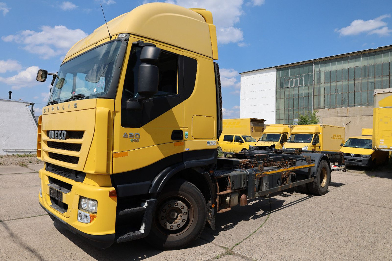Iveco STRALIS/Magirus/L042/1. Hand - 컨테이너 운반 장치/ 스와프 보디 트럭 : 사진 2 Iveco STRALIS/Magirus/L042/1. Hand - 컨테이너 운반 장치/ 스와프 보디 트럭 : 사진 2