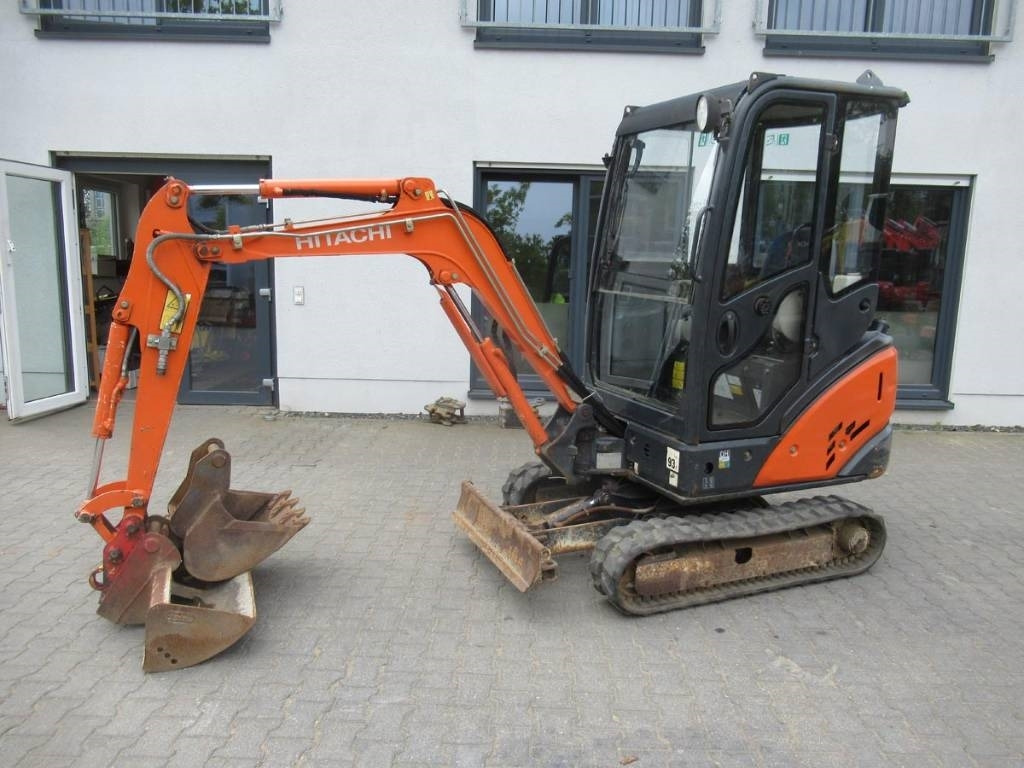 Hitachi ZX 18-3 CLR - 미니 굴삭기 : 사진 1 Hitachi ZX 18-3 CLR - 미니 굴삭기 : 사진 1