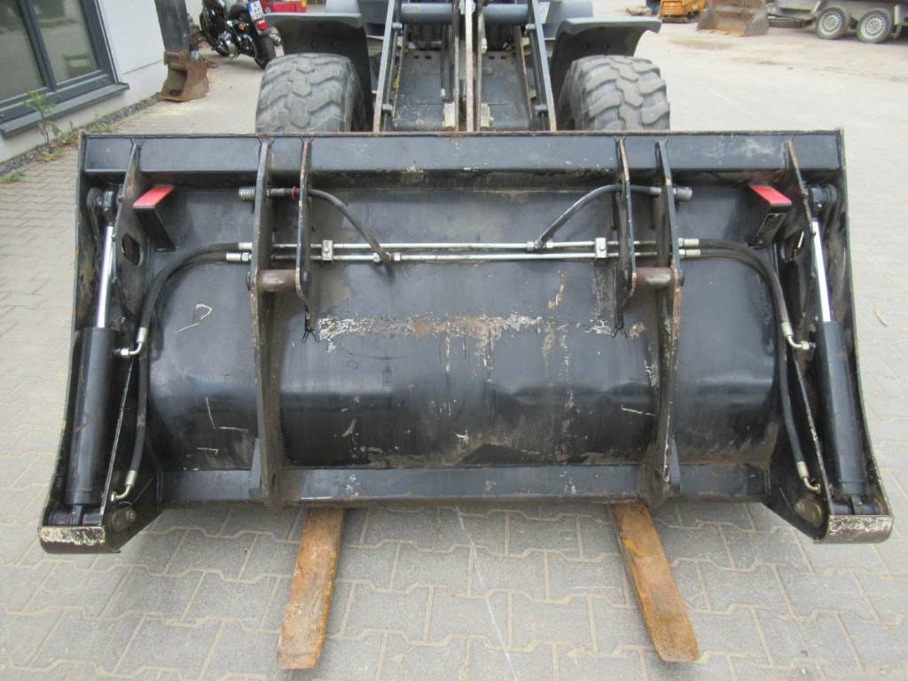 Terex TL 80 AS - 휠 로더 : 사진 4 Terex TL 80 AS - 휠 로더 : 사진 4