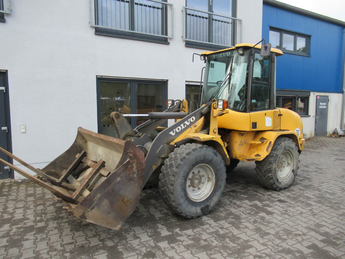 Volvo L30B Pro - 휠 로더 : 사진 2 Volvo L30B Pro - 휠 로더 : 사진 2