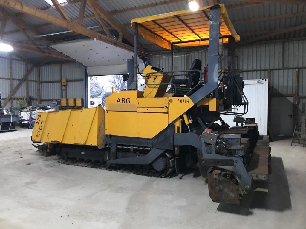 아스팔트 포장기 ABG TITAN 325 and runs and runs : 사진 20