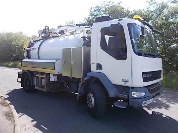 DAF LF55.250 combi tanker - 진공 흡입 트럭 : 사진 3 DAF LF55.250 combi tanker - 진공 흡입 트럭 : 사진 3