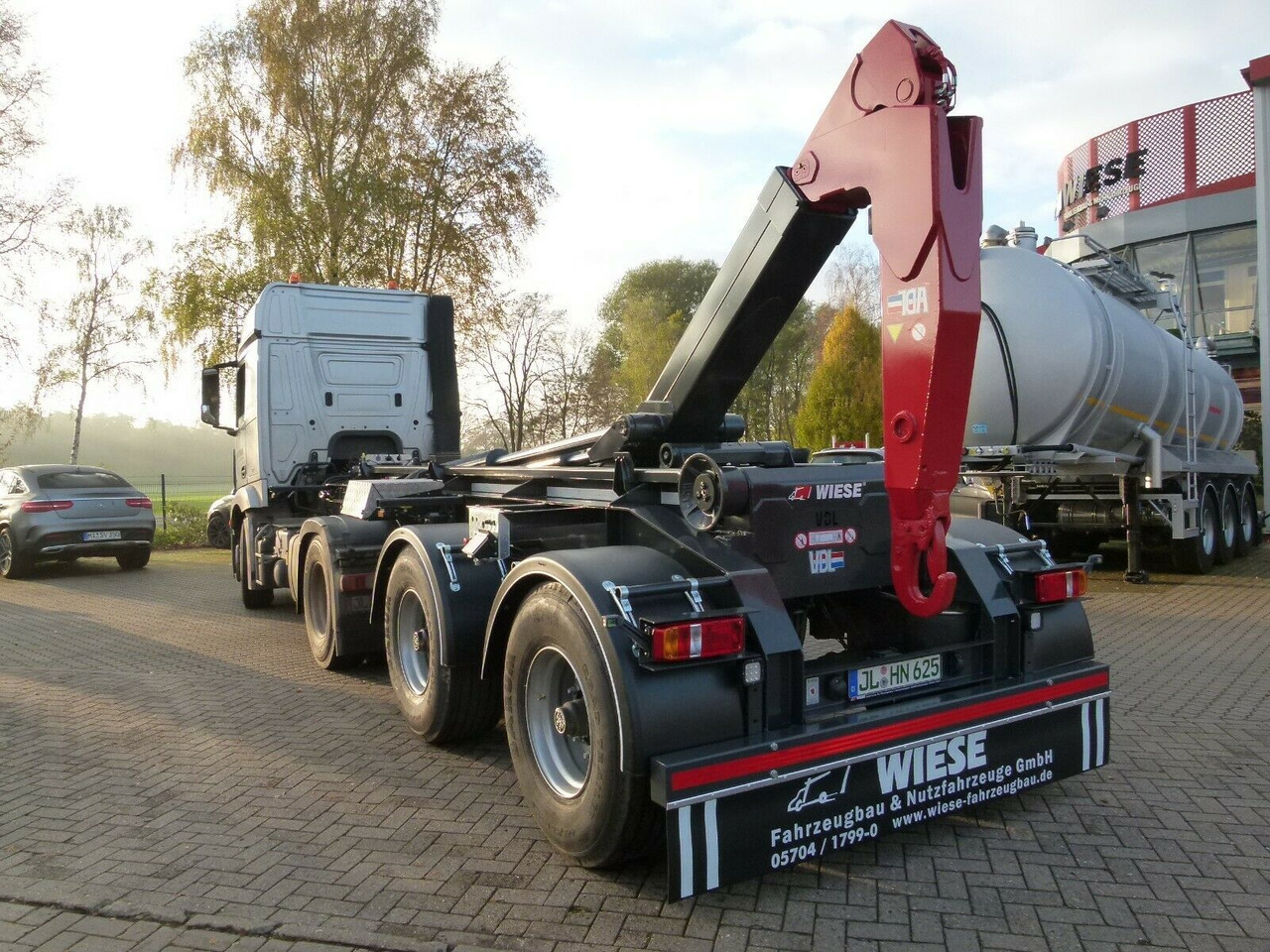 Auflieger Abrollkipper Hakenlift Agrarausführung - 컨테이너 운반 장치/ 스와프 보디 세미 트레일러 : 사진 5 Auflieger Abrollkipper Hakenlift Agrarausführung - 컨테이너 운반 장치/ 스와프 보디 세미 트레일러 : 사진 5