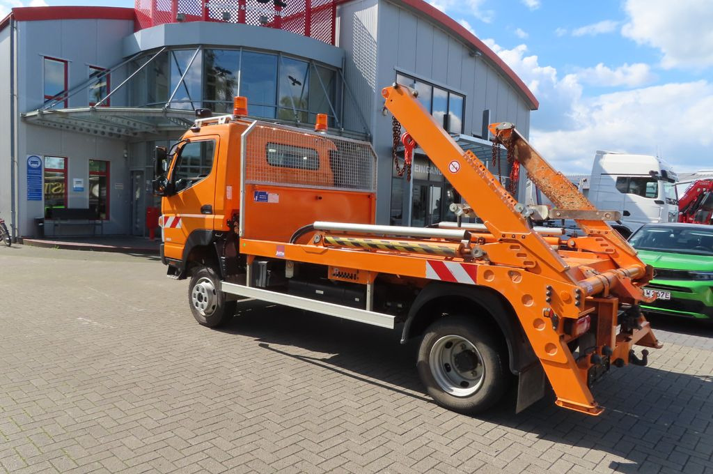 FUSO Canter 6 C 18 4x4 Kommunal Winterdienst - 스킵 로더 트럭 : 사진 2 FUSO Canter 6 C 18 4x4 Kommunal Winterdienst - 스킵 로더 트럭 : 사진 2