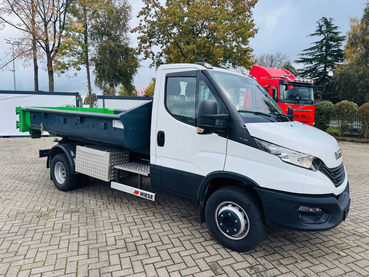 Iveco Daily 70C18H Hyva Abrollkipper - 후크 리프트 트럭 : 사진 4 Iveco Daily 70C18H Hyva Abrollkipper - 후크 리프트 트럭 : 사진 4