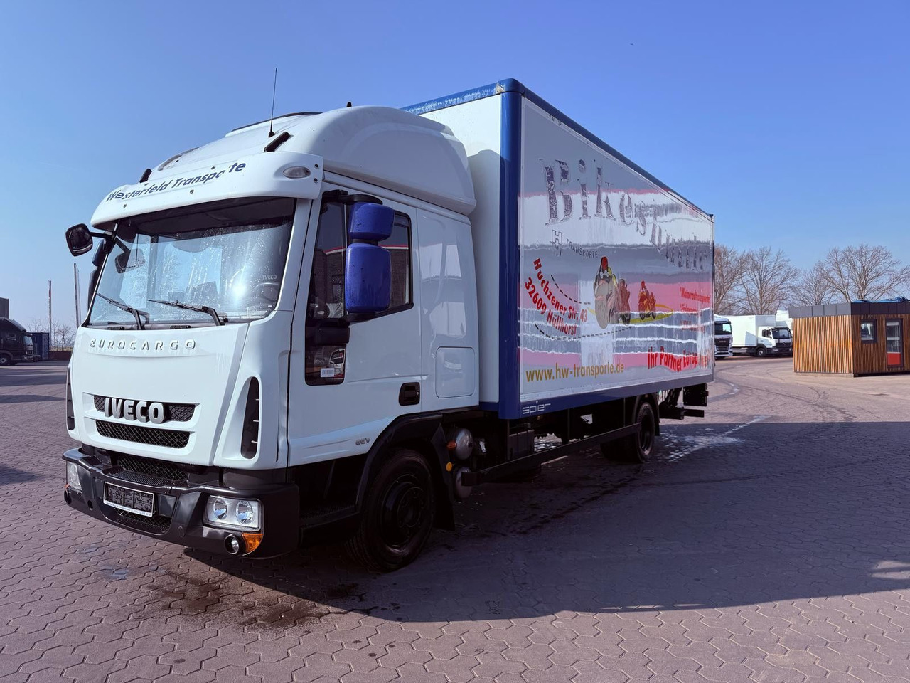 Iveco EEV 80E22 EuroCargo Koffer mit Ladebordwand 1T - 박스 밴 : 사진 2 Iveco EEV 80E22 EuroCargo Koffer mit Ladebordwand 1T - 박스 밴 : 사진 2