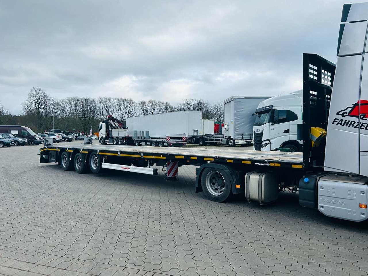 Kässbohrer SPS Mega Schwerlast Plattform Lenkachse - 드롭사이드/ 플랫베드 세미 트레일러 : 사진 4 Kässbohrer SPS Mega Schwerlast Plattform Lenkachse - 드롭사이드/ 플랫베드 세미 트레일러 : 사진 4