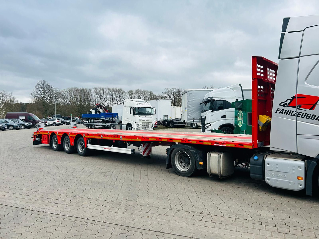 Kässbohrer SPS Mega Schwerlast Plattform - 드롭사이드/ 플랫베드 세미 트레일러 : 사진 3 Kässbohrer SPS Mega Schwerlast Plattform - 드롭사이드/ 플랫베드 세미 트레일러 : 사진 3