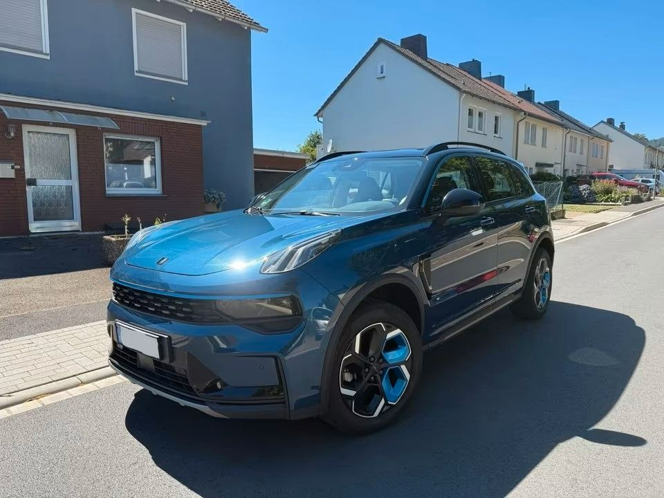 Lynk&Co 1.5 HEV Pano/SHZ/Navi/ Cam/PDC - SUV : 사진 1 Lynk&Co 1.5 HEV Pano/SHZ/Navi/ Cam/PDC - SUV : 사진 1