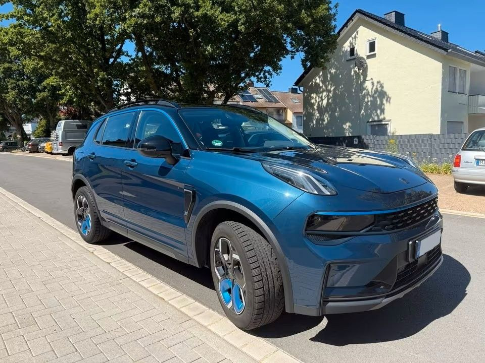 Lynk&Co 1.5 HEV Pano/SHZ/Navi/ Cam/PDC - SUV : 사진 4 Lynk&Co 1.5 HEV Pano/SHZ/Navi/ Cam/PDC - SUV : 사진 4