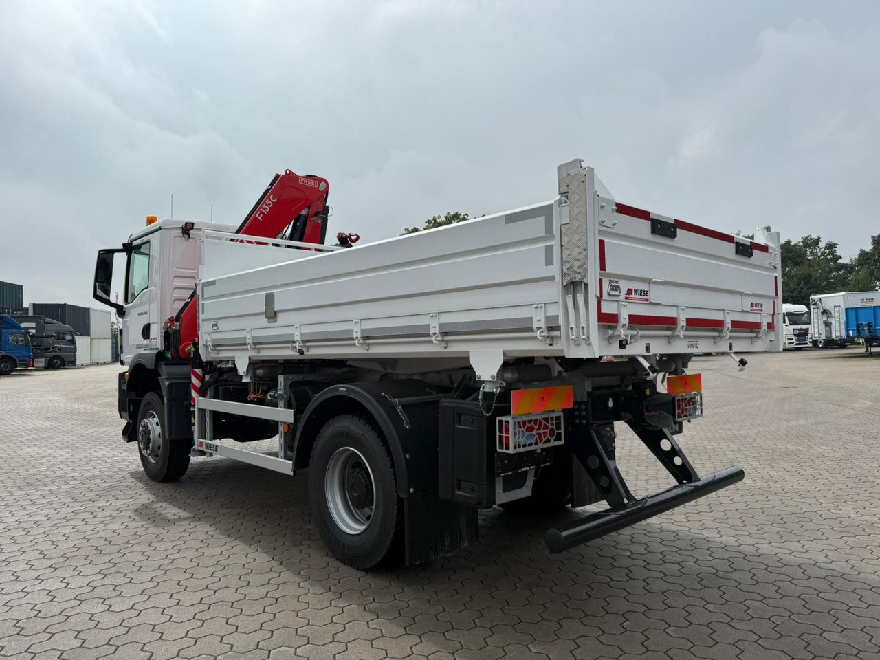 MAN 18.320 4x4 mit Fassi Ladekran Sofort Verfügbar - 크레인 트럭 : 사진 3 MAN 18.320 4x4 mit Fassi Ladekran Sofort Verfügbar - 크레인 트럭 : 사진 3