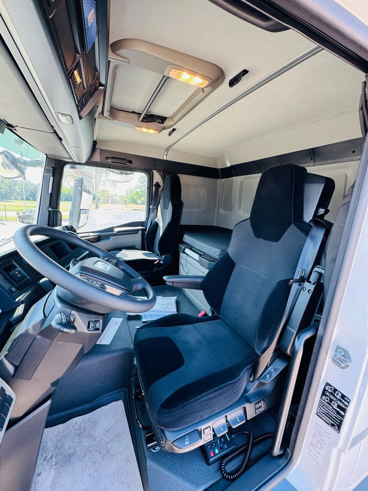 MAN TGS 32.510 mit F710 Frontkran sofort - 드롭사이드/ 플랫베드 트럭, 크레인 트럭 : 사진 5 MAN TGS 32.510 mit F710 Frontkran sofort - 드롭사이드/ 플랫베드 트럭, 크레인 트럭 : 사진 5