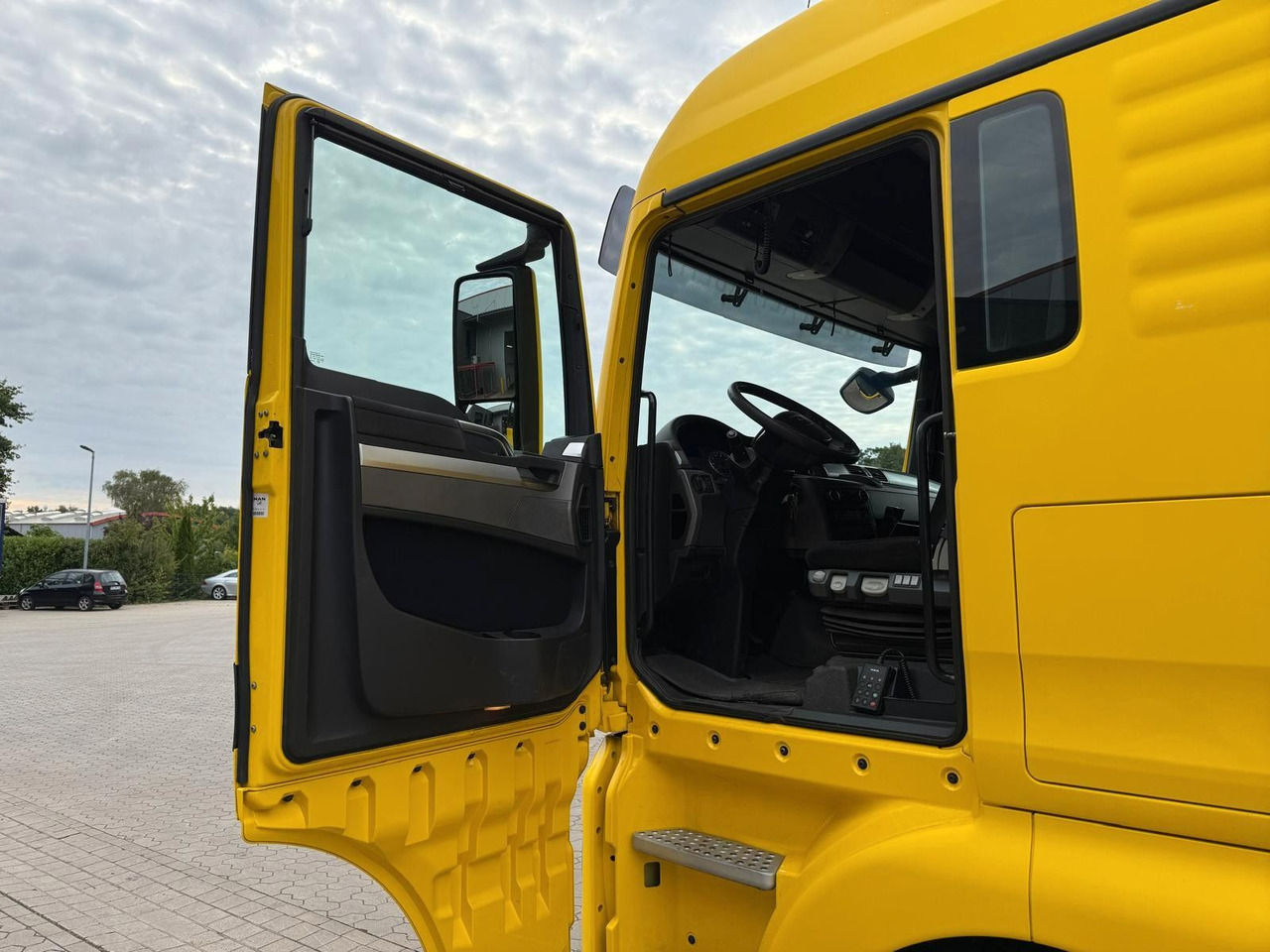MAN TGX 18.440 Top gepflegt - 트랙터 유닛 : 사진 5 MAN TGX 18.440 Top gepflegt - 트랙터 유닛 : 사진 5