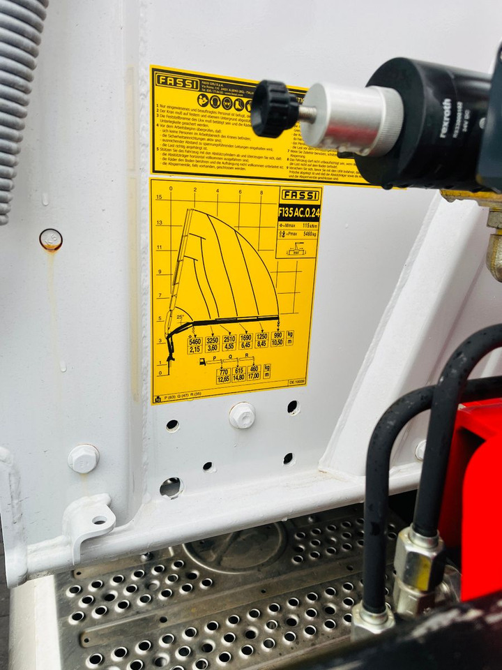 Mercedes-Benz Arocs 1835 4x4 Meiller Fassi Kran Kipper - 덤프트럭, 크레인 트럭 : 사진 4 Mercedes-Benz Arocs 1835 4x4 Meiller Fassi Kran Kipper - 덤프트럭, 크레인 트럭 : 사진 4