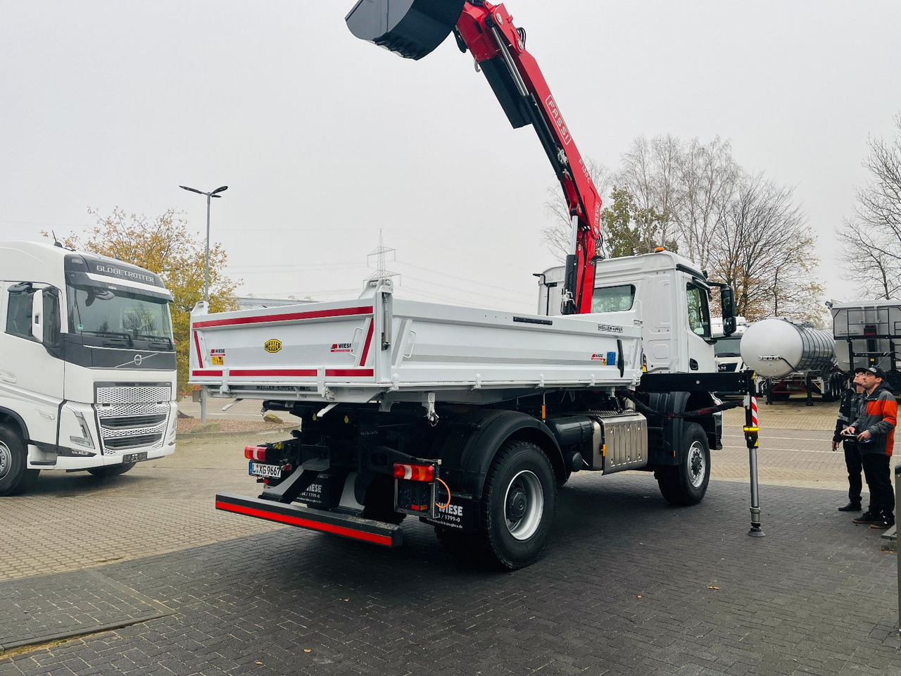 Mercedes-Benz Arocs 1835 4x4 Meiller Fassi Kran Kipper - 덤프트럭, 크레인 트럭 : 사진 5 Mercedes-Benz Arocs 1835 4x4 Meiller Fassi Kran Kipper - 덤프트럭, 크레인 트럭 : 사진 5