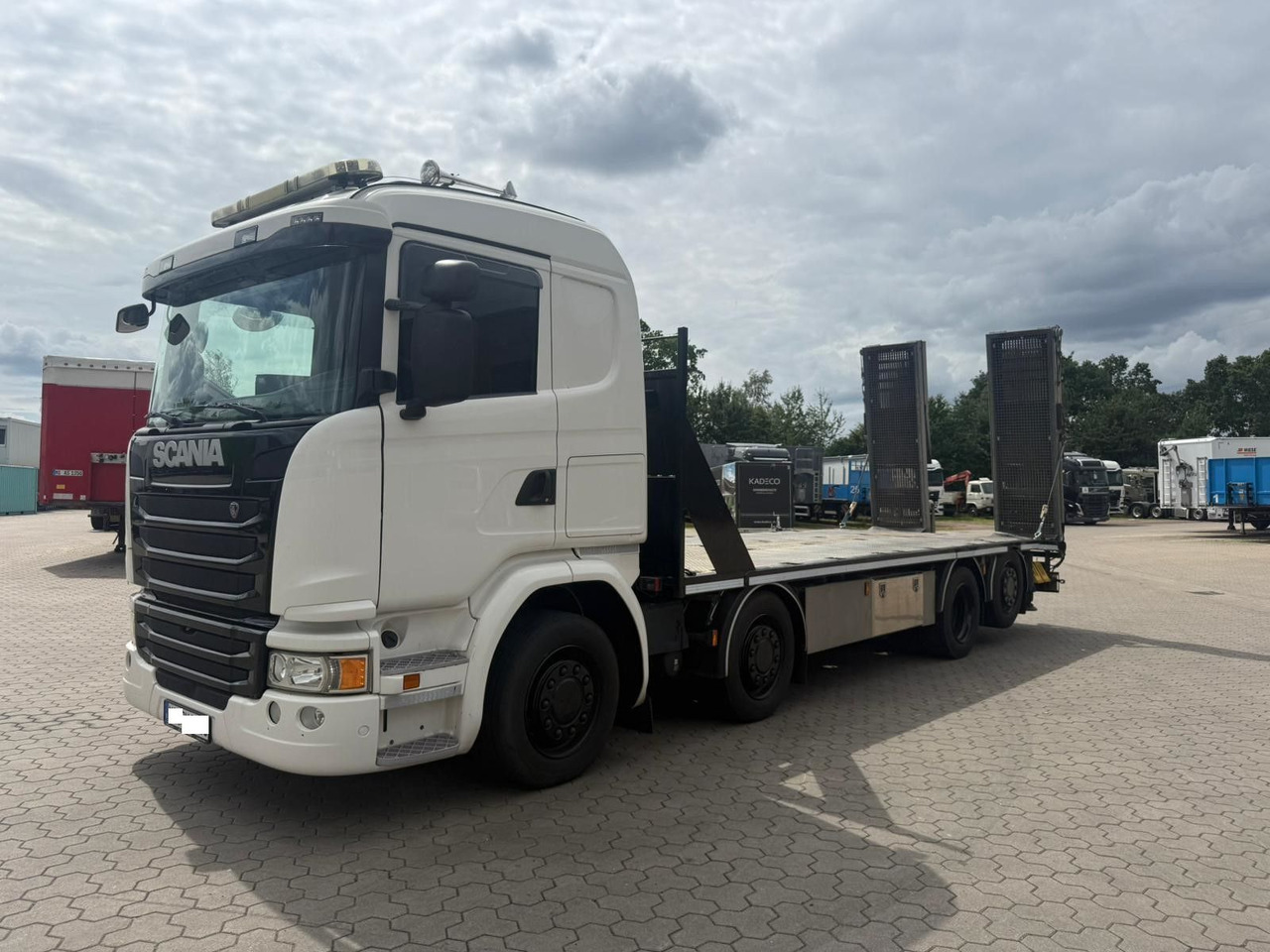 Scania G450 Baumaschinentransporter mit Rampen - 견인 트럭 : 사진 2 Scania G450 Baumaschinentransporter mit Rampen - 견인 트럭 : 사진 2