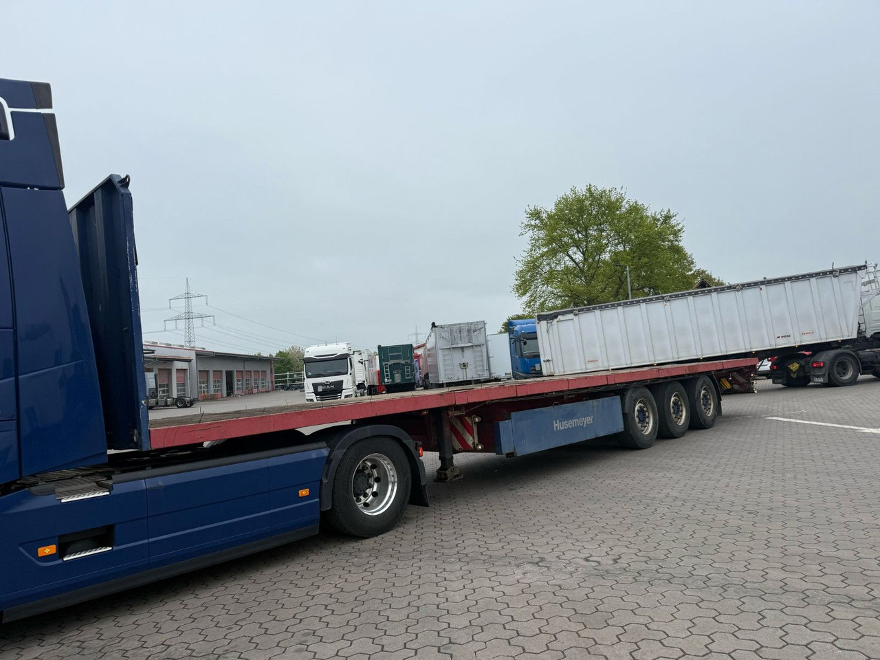 Schwarzmüller SPA 3/E Plattform Auflieger mit Schwerlastwinden - 드롭사이드/ 플랫베드 세미 트레일러 : 사진 3 Schwarzmüller SPA 3/E Plattform Auflieger mit Schwerlastwinden - 드롭사이드/ 플랫베드 세미 트레일러 : 사진 3