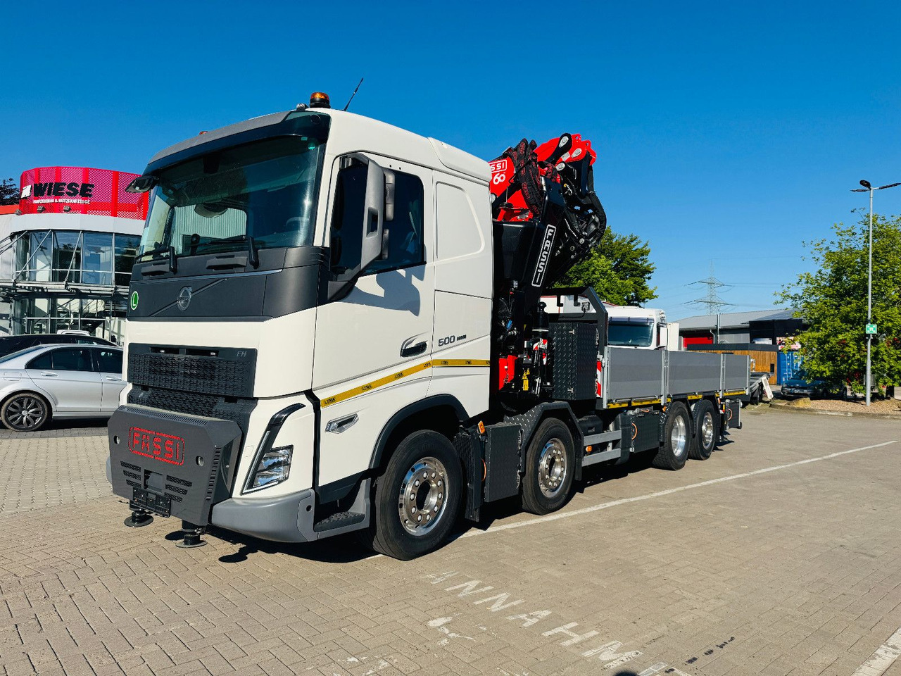 Volvo FH 500 8x2 mit F710RA.2.27 L426 und V20 Winde - 드롭사이드/ 플랫베드 트럭, 크레인 트럭 : 사진 1 Volvo FH 500 8x2 mit F710RA.2.27 L426 und V20 Winde - 드롭사이드/ 플랫베드 트럭, 크레인 트럭 : 사진 1